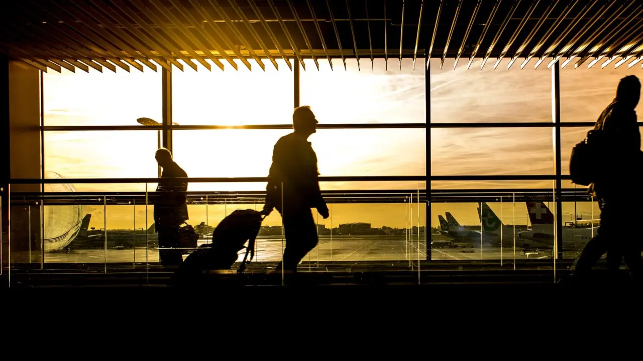 Airports & Infrastructure